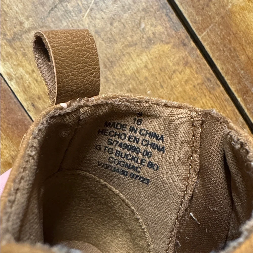 Old Navy Tan Ankle Boots size 9 toddler girl spring neutral